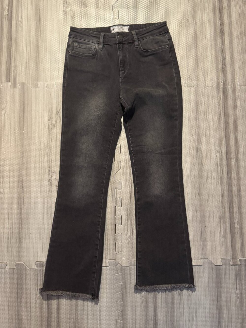 Free People Women's Gray Straight Crop Jeans